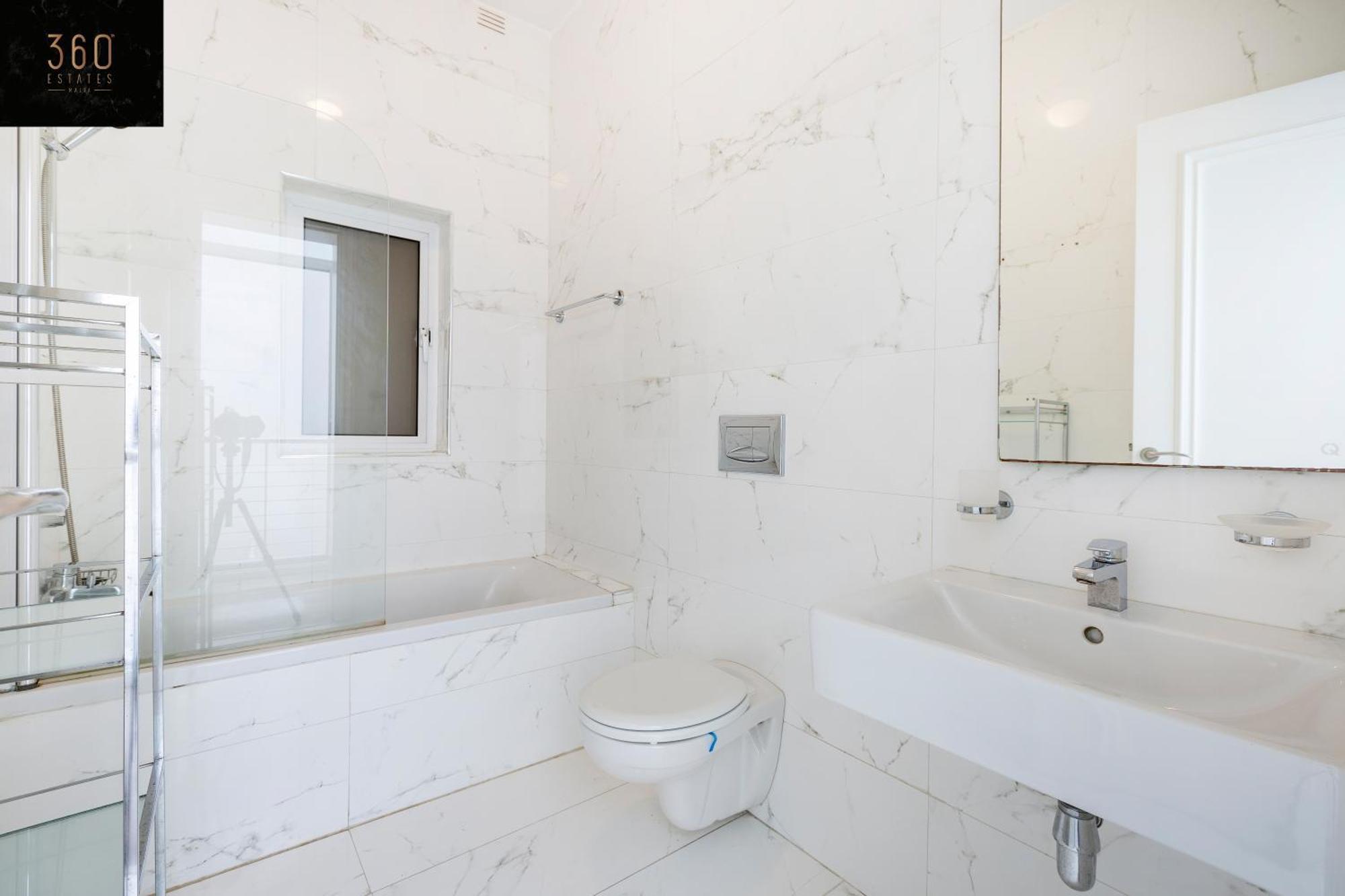 4Br Home In Prime Location Just Off The Promenade By 360 Estates Sliema Exterior foto